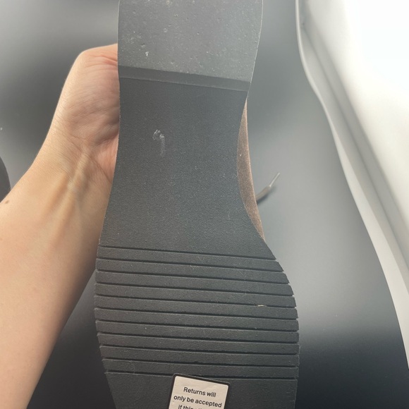 NWOT Salvatore Ferragamo Suede shoes for women - Picture 8 of 11